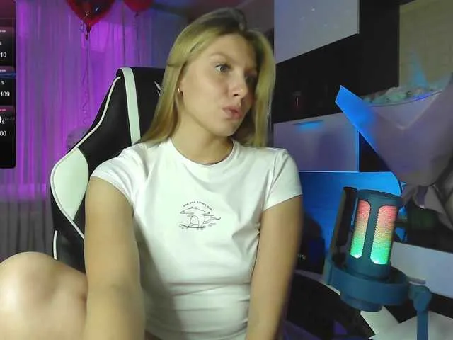 Live sex webcam photo for LoveFamilya #278006629