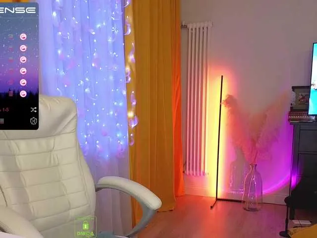Live sex webcam photo for LoveLama #290450761
