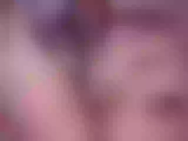 Live sex webcam photo for LoveLeahxx #272804249