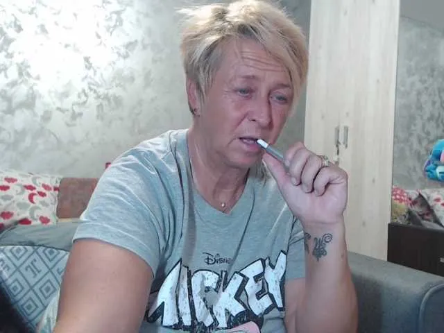 Live sex webcam photo for LovePinkLilli #291760305