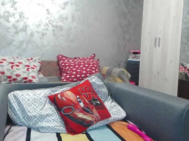 Live sex webcam photo for LovePinkLilli #291995559