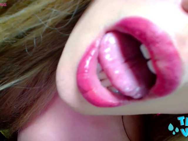 Live sex webcam photo for LovePotionTS #290578672