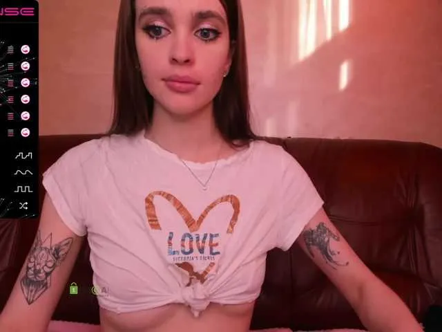 Live sex webcam photo for LovePrincessa #272595419