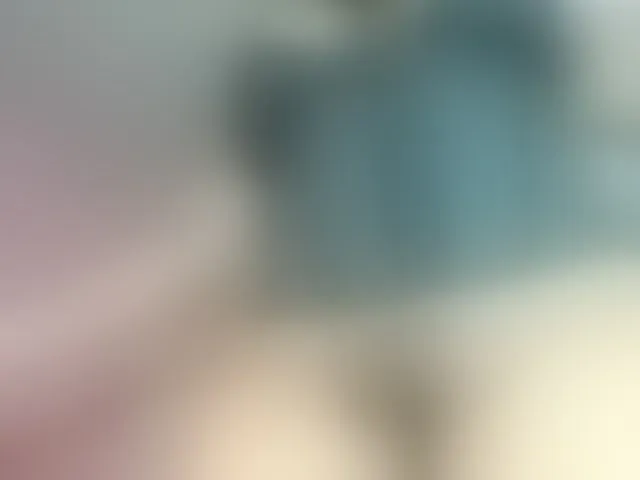 Live sex webcam photo for LoveQuinn #293013433