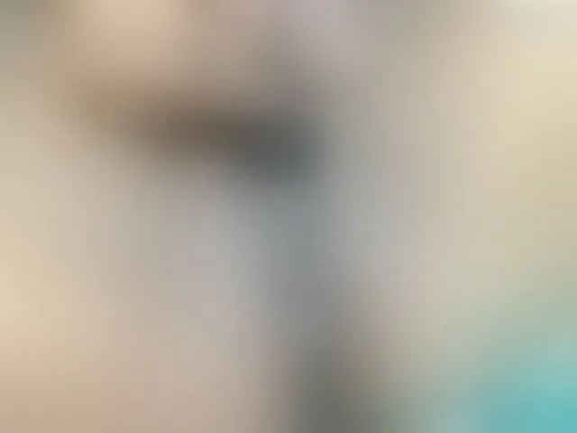Live sex webcam photo for LoveQuinn #293852547