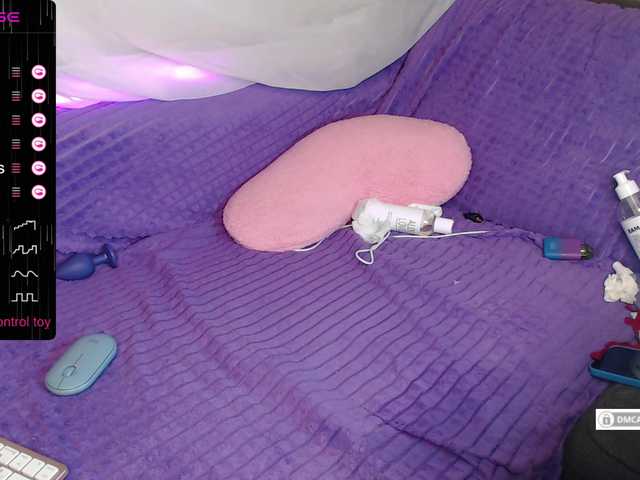 Live sex webcam photo for LoveRitaa #277545604