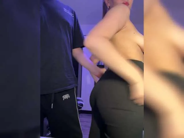 Live sex webcam photo for LoveStream69 #292722284