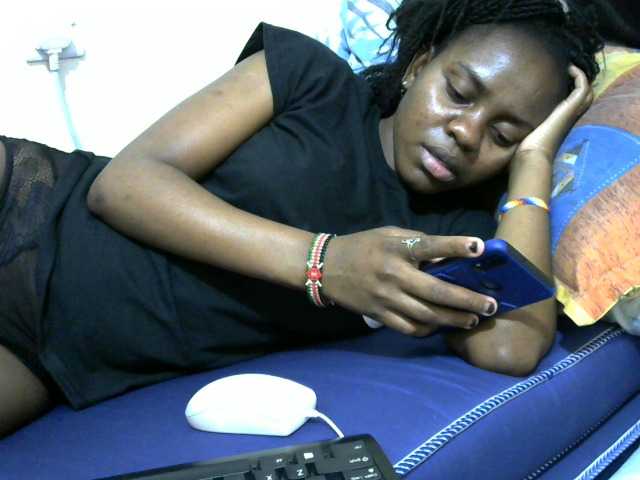 Live sex webcam photo for Lovelikethiso #271697054