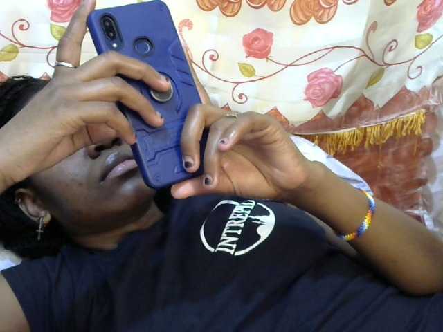 Live sex webcam photo for Lovelikethiso #271825214