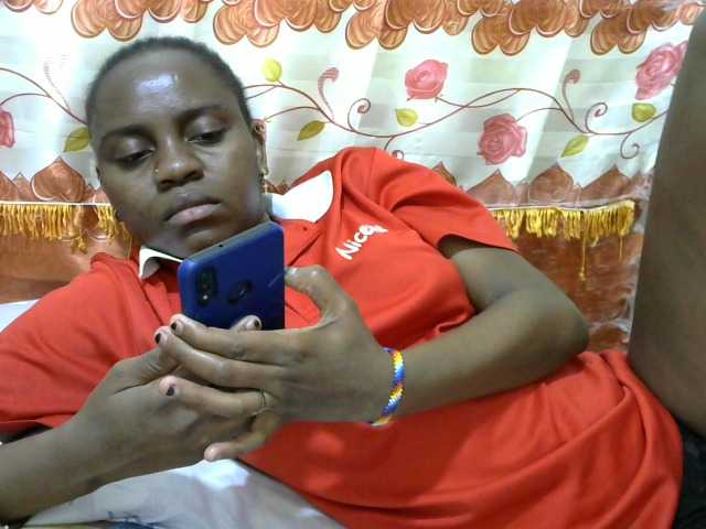 Live sex webcam photo for Lovelikethiso #271895653