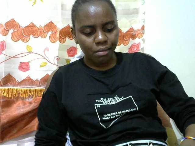 Live sex webcam photo for Lovelikethiso #271899380