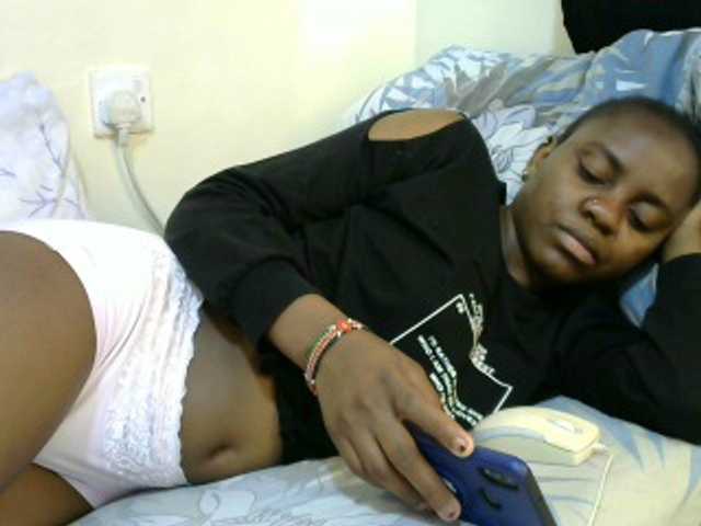 Live sex webcam photo for Lovelikethiso #271905882