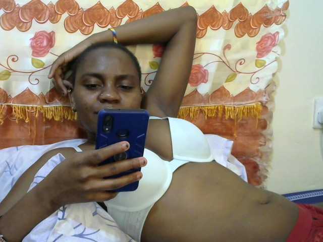 Live sex webcam photo for Lovelikethiso #271918168