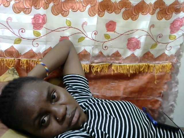 Live sex webcam photo for Lovelikethiso #271933013