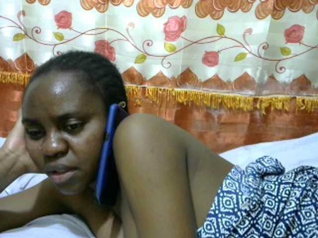 Live sex webcam photo for Lovelikethiso #271997322