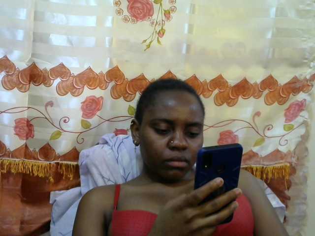 Live sex webcam photo for Lovelikethiso #272030675