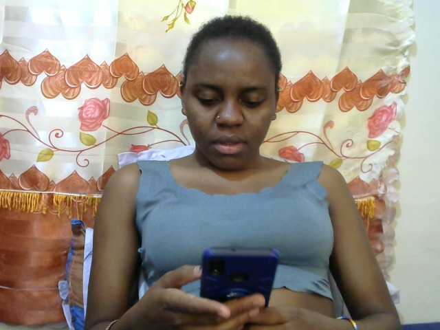 Live sex webcam photo for Lovelikethiso #272157266