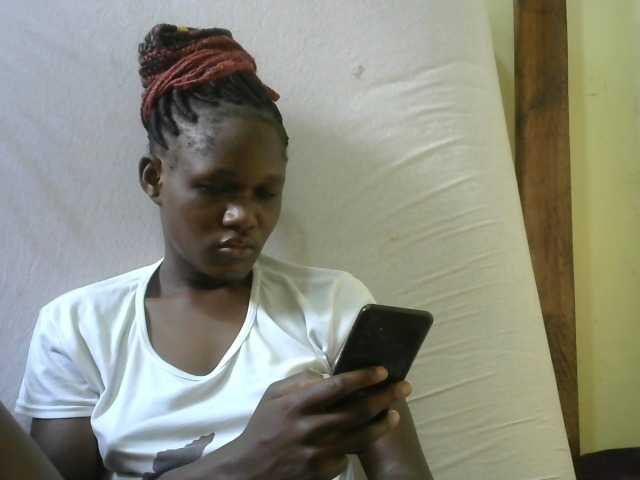 Live sex webcam photo for Lovely-Patience #278107766