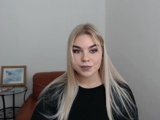 Live sex webcam photo for Lovely-peach #196739629