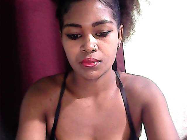 Live sex webcam photo for Lovely60 #272852368