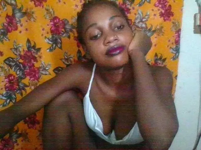 Live sex webcam photo for LovelyBlackGirl #292717796