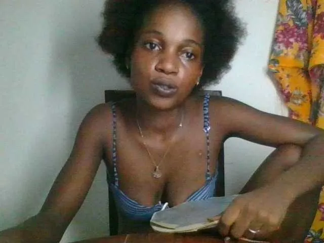 Live sex webcam photo for LovelyBlackGirl #292962885