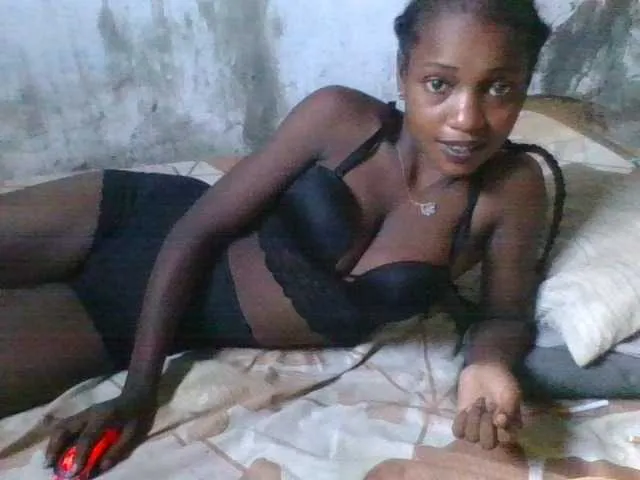 Live sex webcam photo for LovelyBlackGirl #292980841
