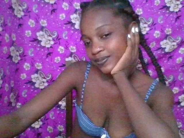 Live sex webcam photo for LovelyBlackGirl #293329221