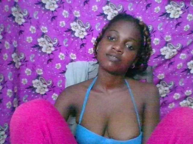 Live sex webcam photo for LovelyBlackGirl #293487796