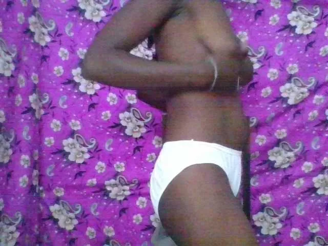 Live sex webcam photo for LovelyBlackGirl #293542441