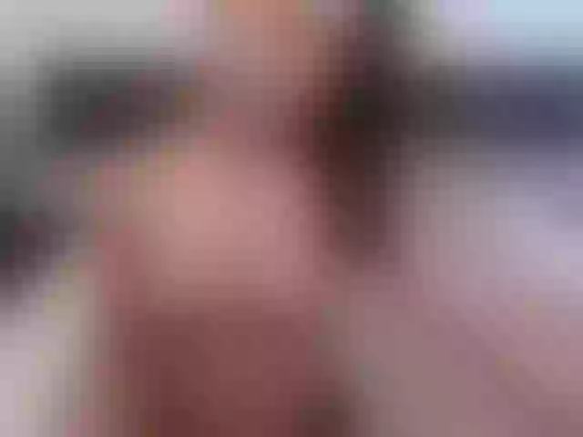 Live sex webcam photo for LovelyBrownie #273662139