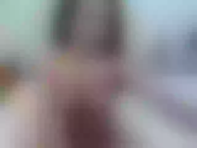 Live sex webcam photo for LovelyBrownie #276537155