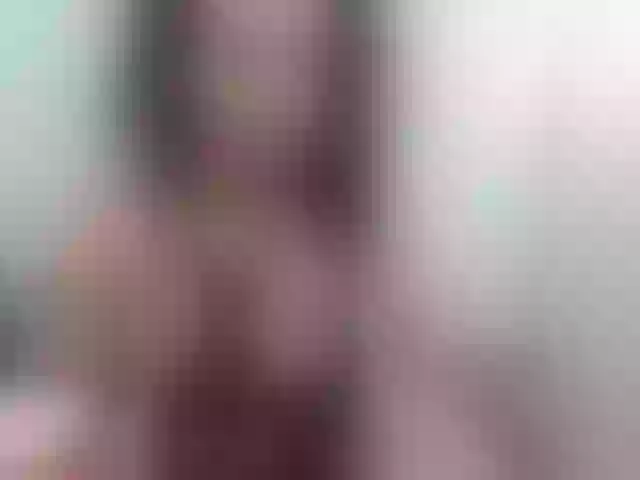 Live sex webcam photo for LovelyBrownie #292277084