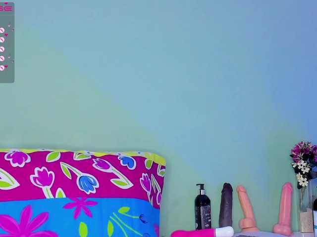 Live sex webcam photo for LovelyNicky #282811283