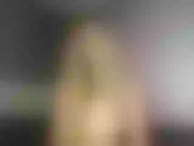 Live sex webcam photo for LovelyRose #292101816