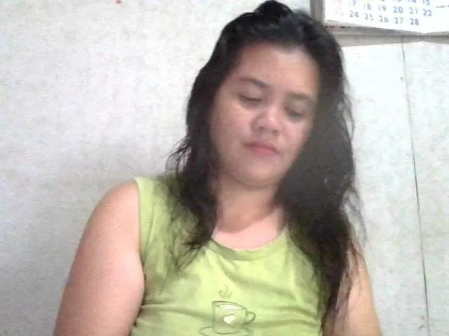 Live sex webcam photo for LovelyShaxxx3 #290558650
