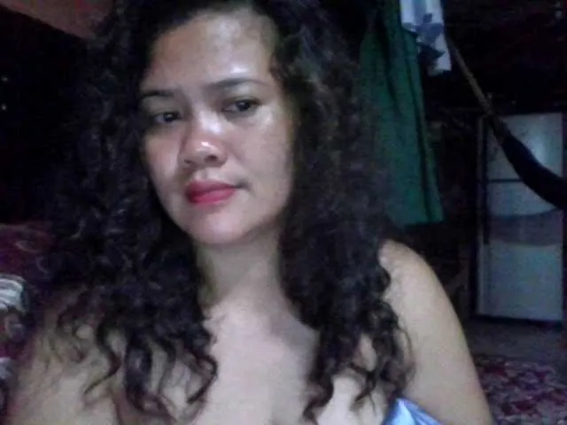 Live sex webcam photo for LovelyShaxxx3 #291887417