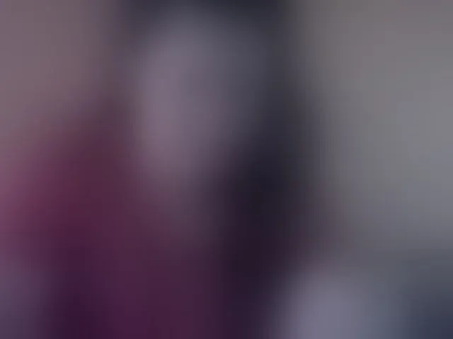 Live sex webcam photo for LovelyShaxxx3 #293346398