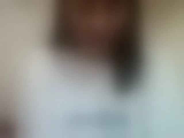 Live sex webcam photo for LovelyYna #292738458