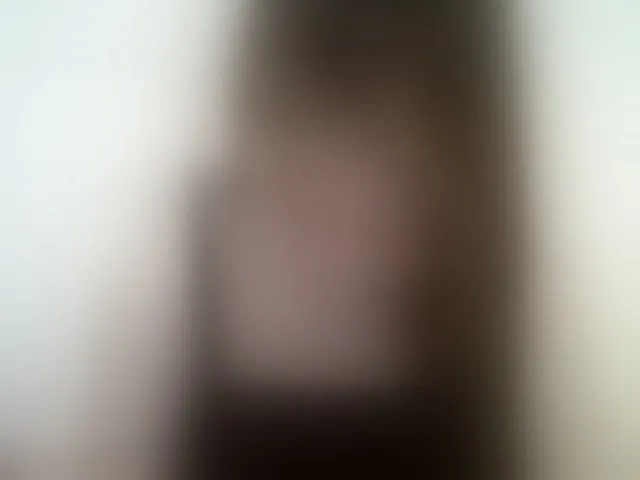 Live sex webcam photo for LovelyYna #292750583