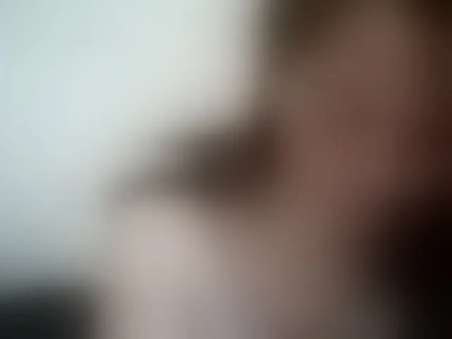 Live sex webcam photo for LovelyYna #292759658