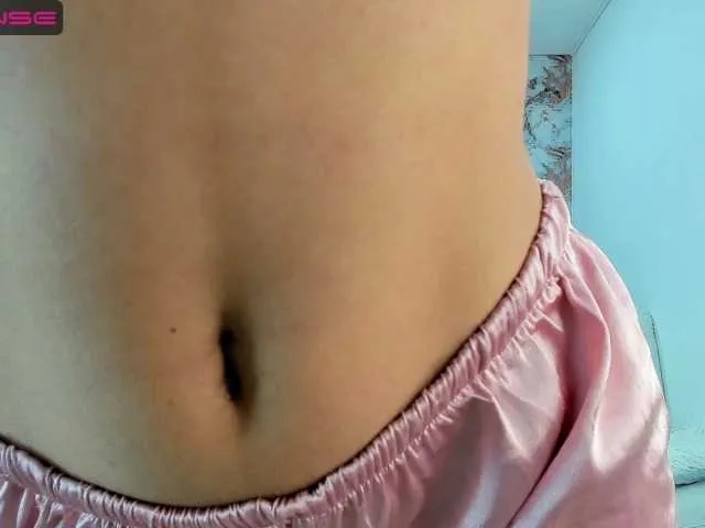Live sex webcam photo for Lovelylatina1 #275725190