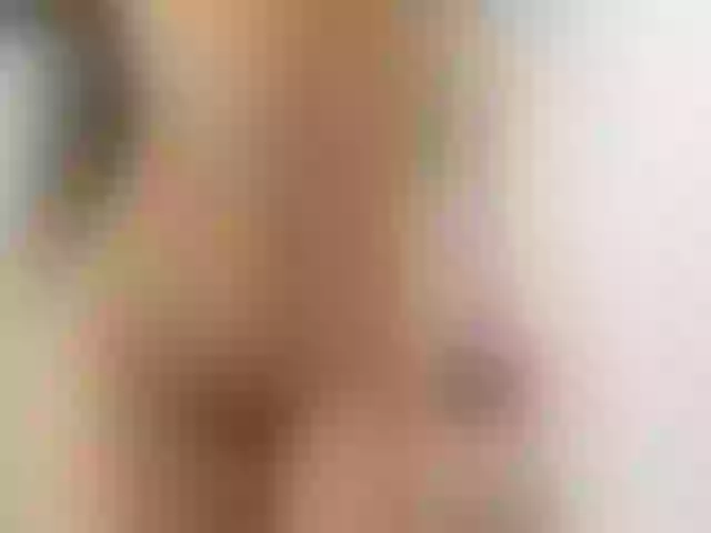 Live sex webcam photo for Lovelylatina1 #276043254