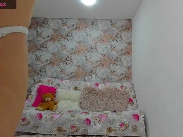 Live sex webcam photo for Lovelylatina1 #276068809