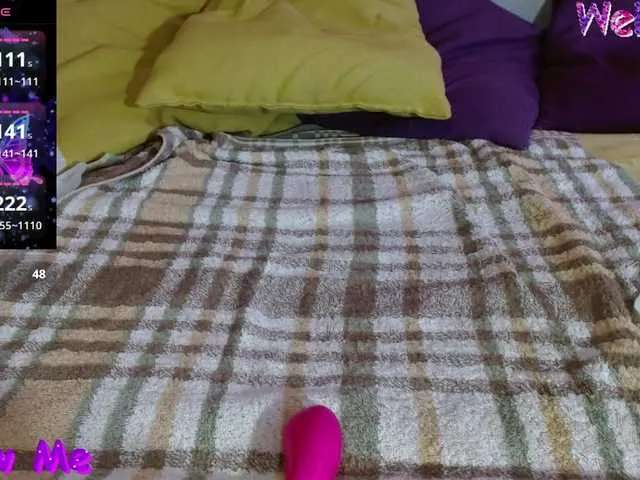 Live sex webcam photo for LoverVicky #291647420