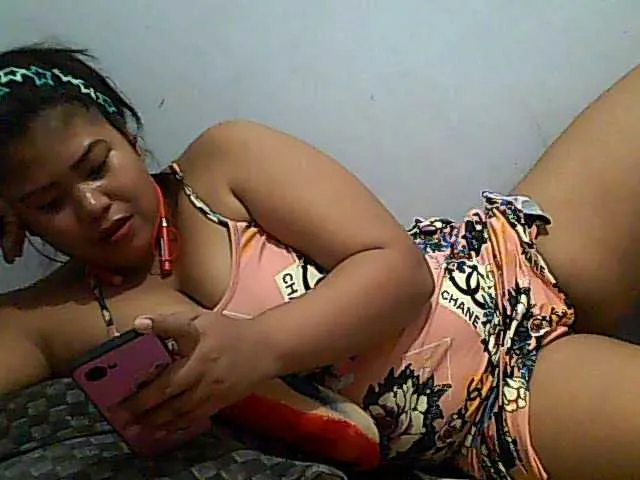 Live sex webcam photo for LovingMe89 #277076667