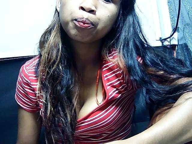 Live sex webcam photo for Loyenne #272420691