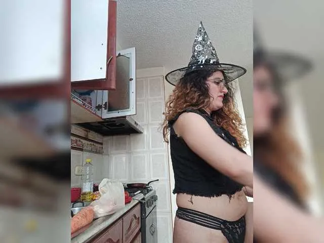Live sex webcam photo for LuanaPowerful #293576781