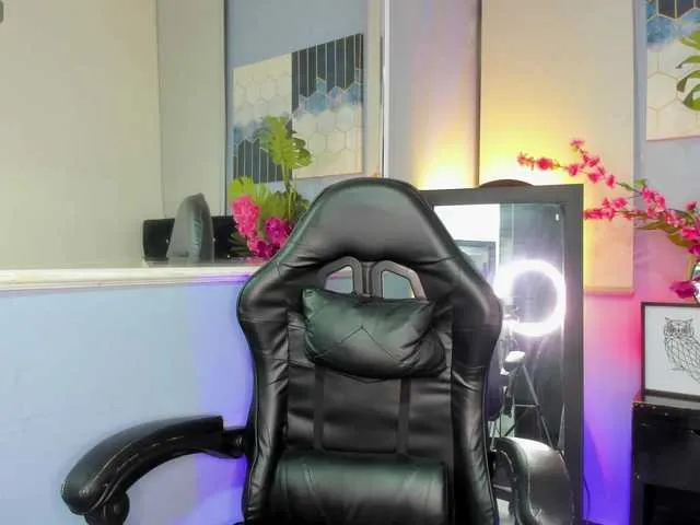 Live sex webcam photo for LucasCarterr #291351287