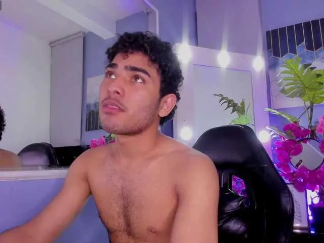 Live sex webcam photo for LucasCarterr #291464054